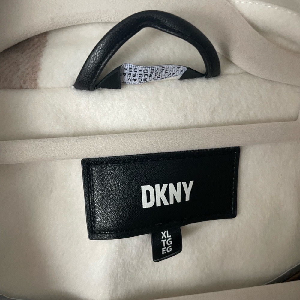 DKNY Women's Cream and Tan Trench Coat - Picture 3 of 6